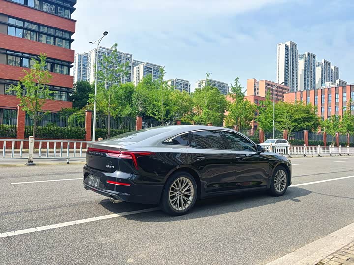 Bestune B70 2023 2023款 第三代 1.5T 自动悦享型70周年纪念版