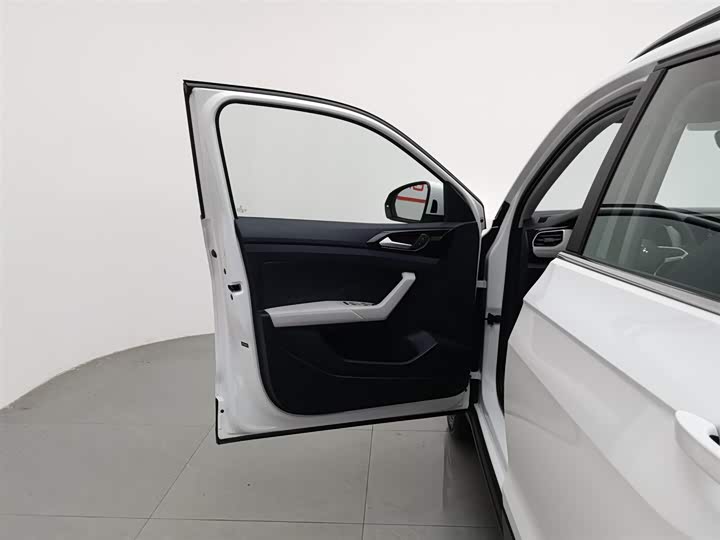 Volkswagen Tharu 2026 2026款 新锐 300TSI 锐意版