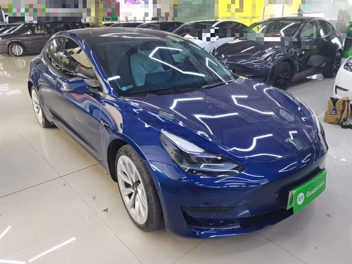 Photo 4 - Tesla Model 3