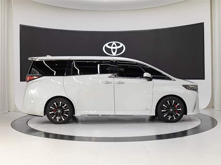 Photo 7 - Toyota Alphard