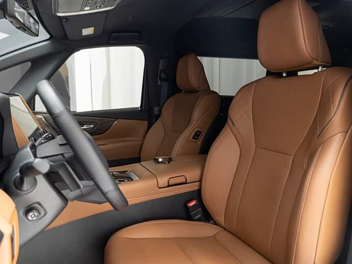 Photo 9 - Toyota Alphard