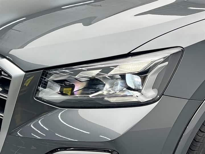 Фото 9 - Audi Q2L
