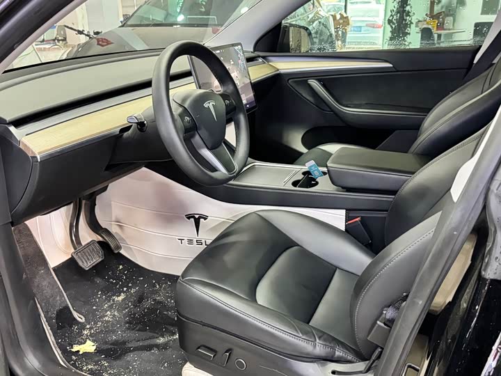 Tesla Model Y 2022 2022款 改款 后轮驱动版
