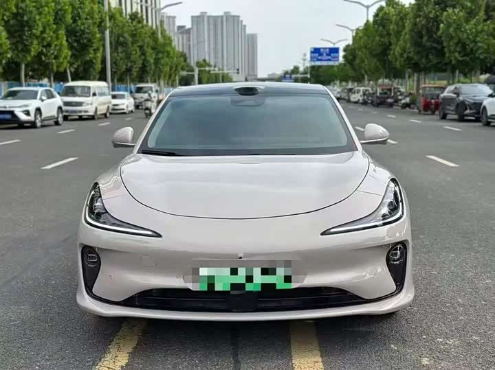 2025 IM motors L6