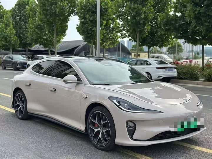 2025 IM motors L6
