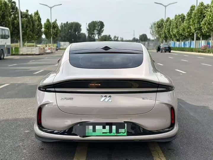 2025 IM motors L6