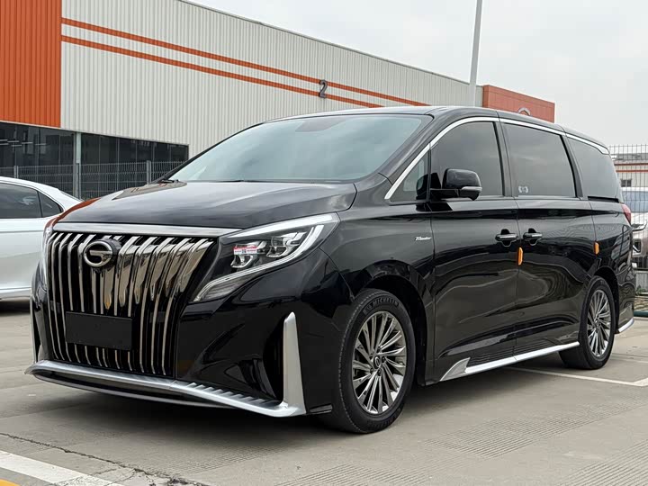 Photo 1 - GAC Trumpchi M8
