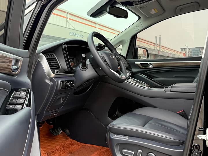 Photo 4 - GAC Trumpchi M8