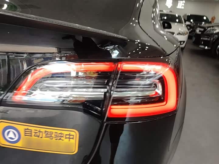 Photo 8 - Tesla Model 3