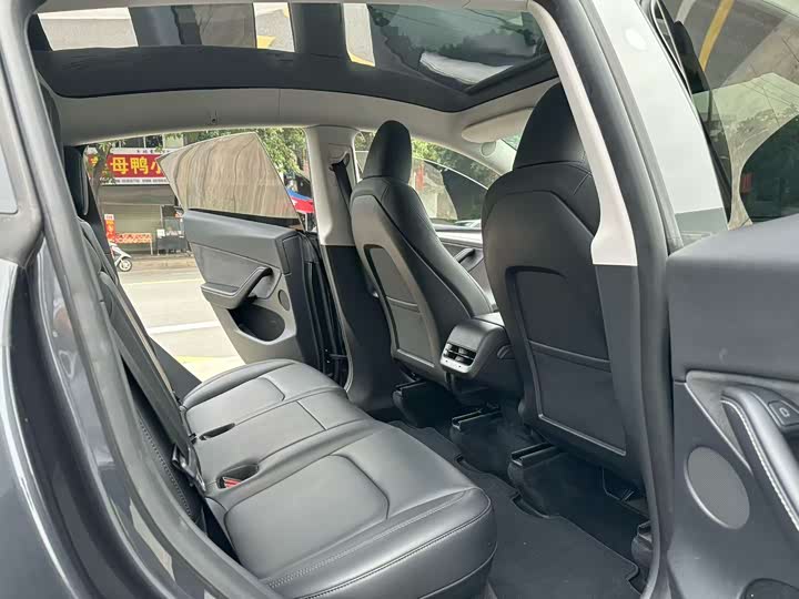 Tesla Model Y 2024 2024款 后轮驱动版