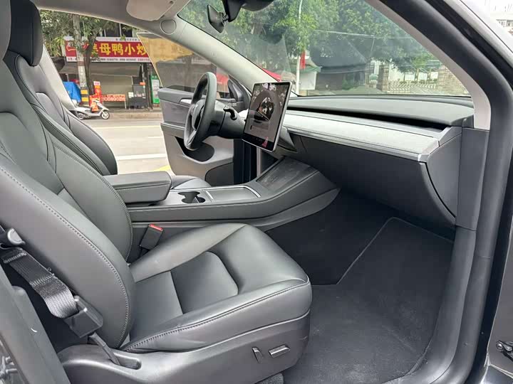 Tesla Model Y 2024 2024款 后轮驱动版