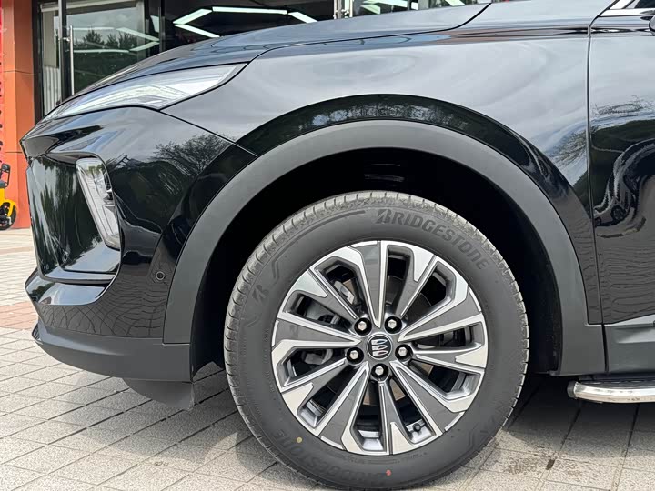 Buick Envision Plus 2025 2025款 昂科威Plus 28T 两驱白金版