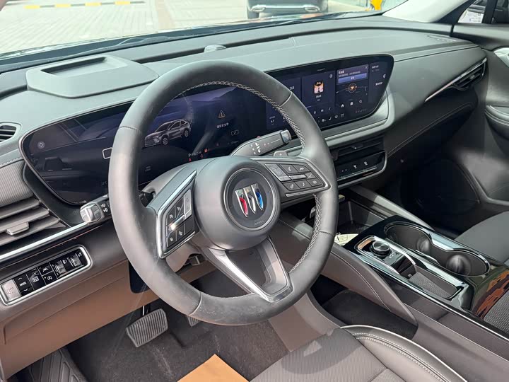 Buick Envision Plus 2025 2025款 昂科威Plus 28T 两驱白金版