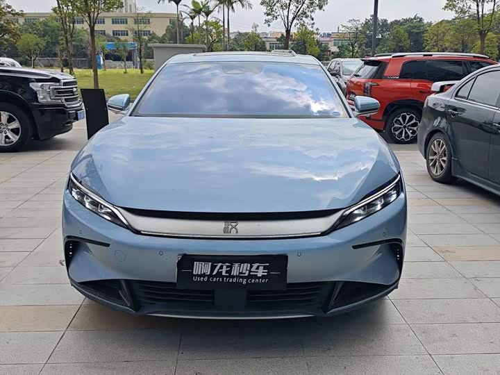 Фото 2 - BYD Han