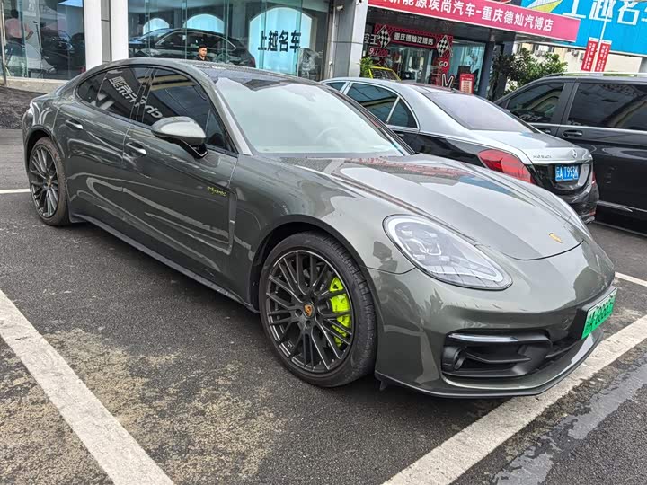 Porsche Panamera Hybrid 2023 2023款 改款 Panamera 4 E-Hybrid 铂金版 2.9T