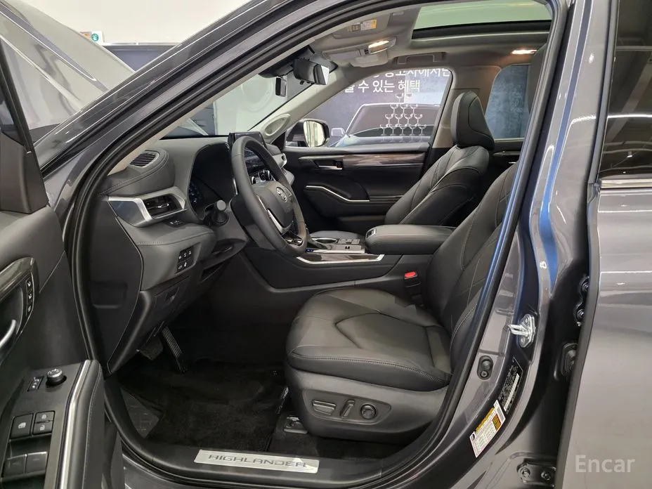 Фото 10 - Toyota Highlander
