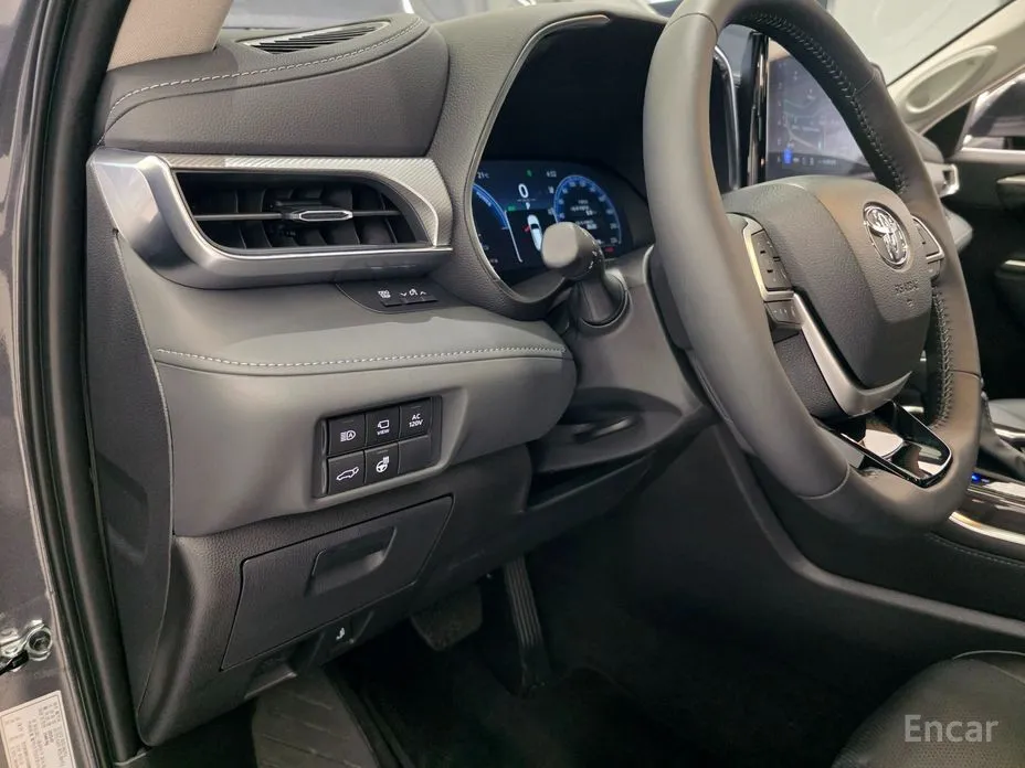 Фото 13 - Toyota Highlander