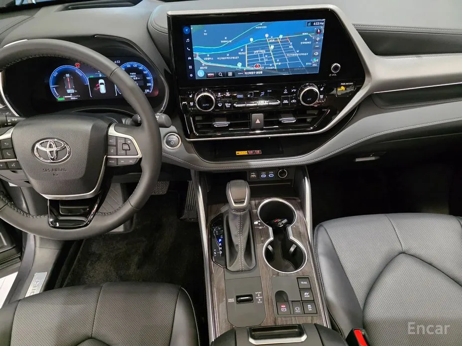 Фото 9 - Toyota Highlander