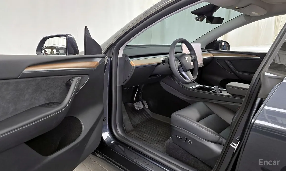 Tesla Model Y 2020 RWD