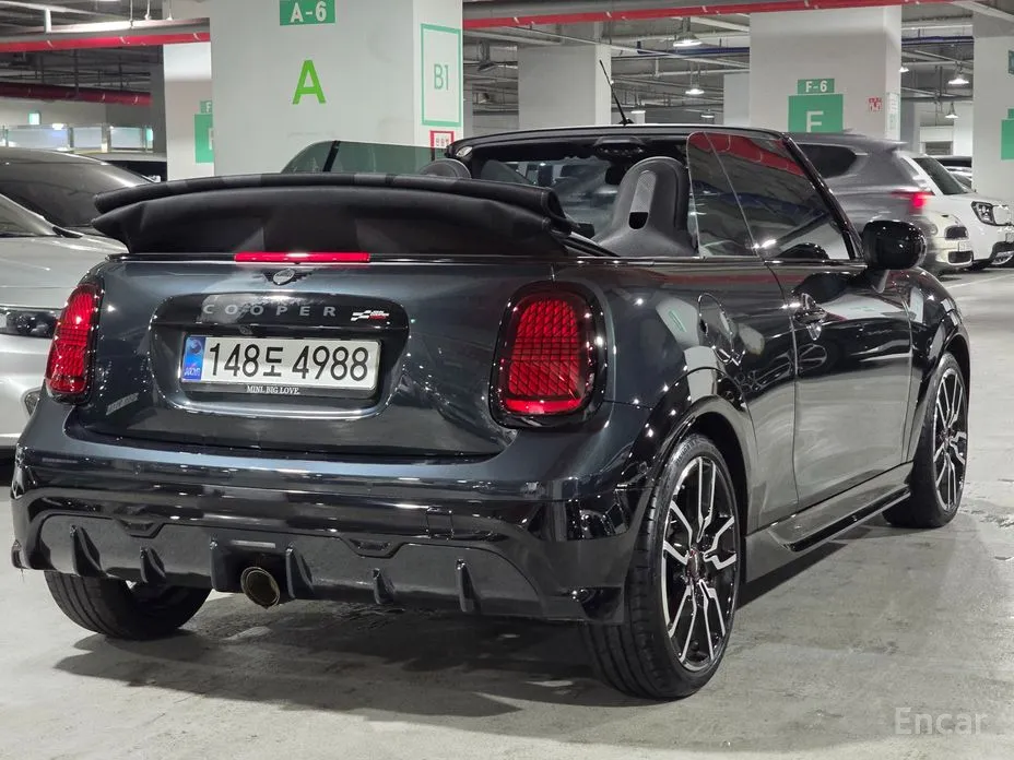 Mini Cooper Convertible 2025 JCW