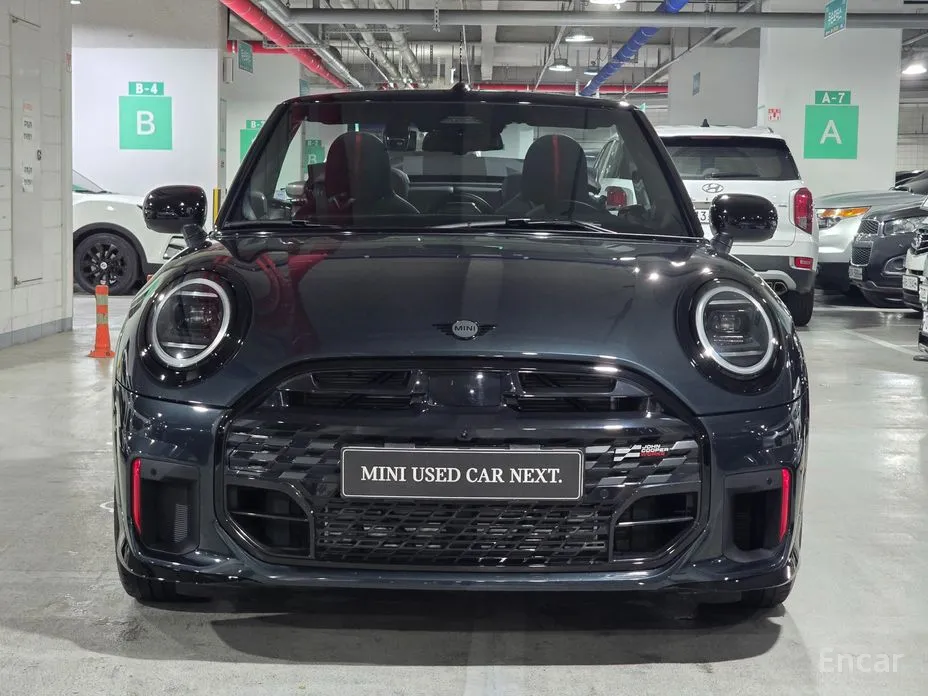Mini Cooper Convertible 2025 JCW