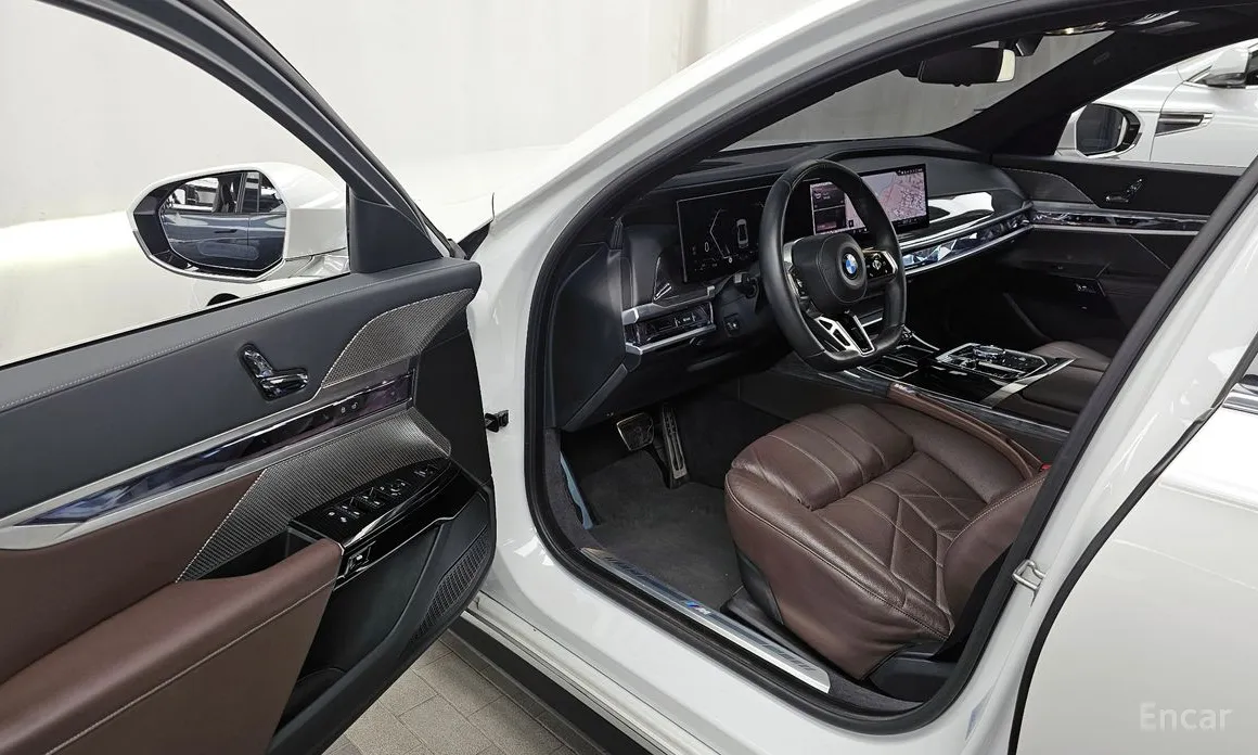 BMW 7 Series 2022 740i sDrive M Sport