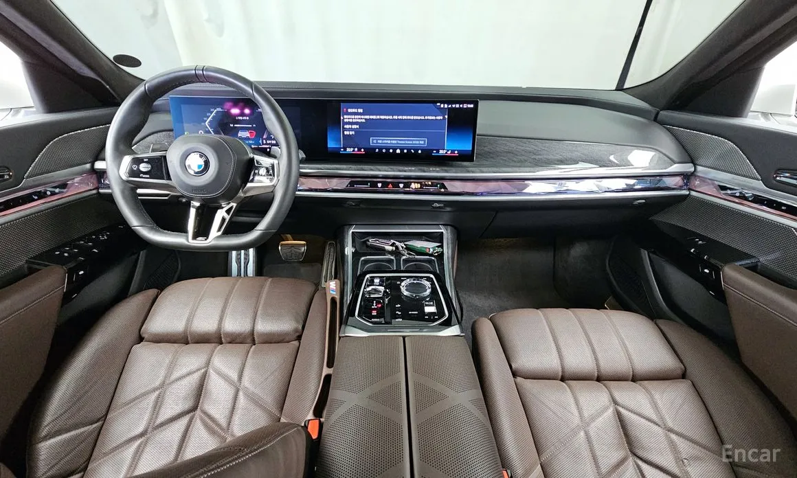 BMW 7 Series 2022 740i sDrive M Sport