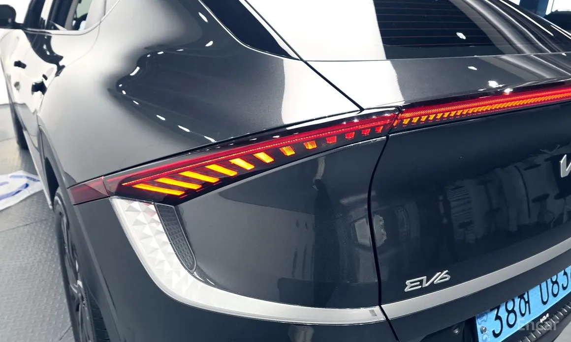 Фото 23 - Kia EV6