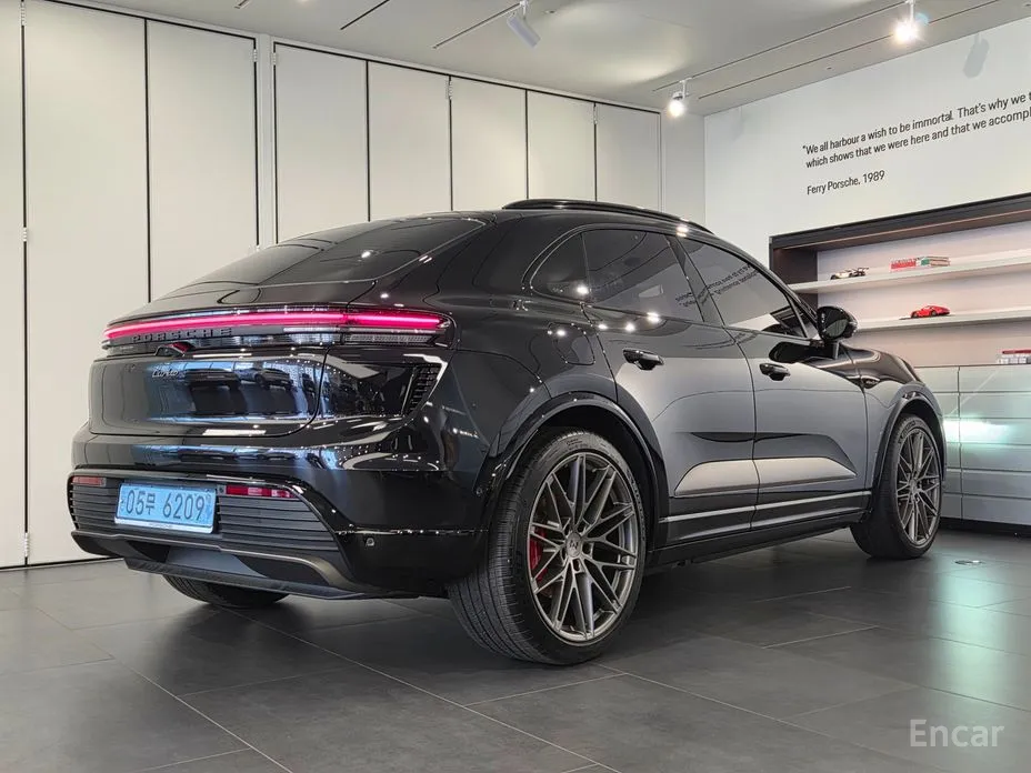 2024 Porsche Macan