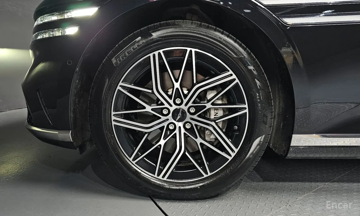 Фото 5 - Genesis G90