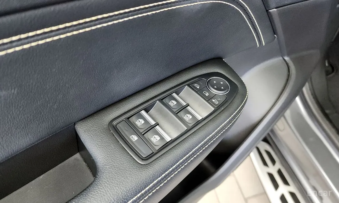 Renault Arkana 2024 1.6 E-TECH Iconic Design Package