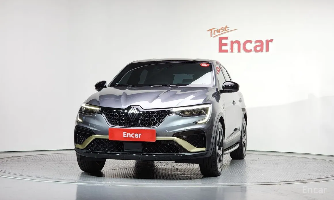 Renault Arkana 2024 1.6 E-TECH Iconic Design Package