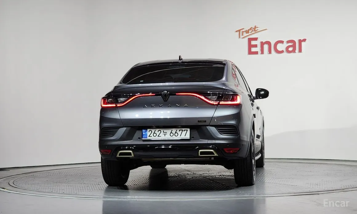 Renault Arkana 2024 1.6 E-TECH Iconic Design Package