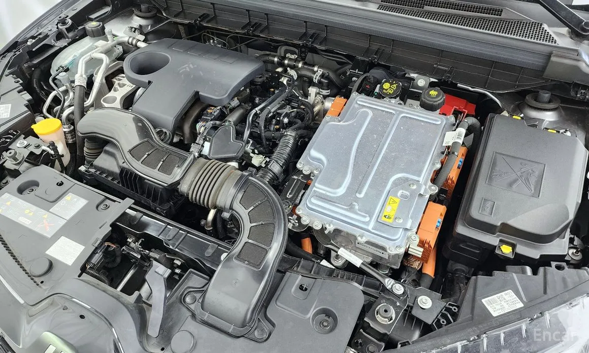 Renault Arkana 2024 1.6 E-TECH Iconic Design Package