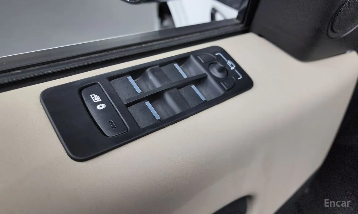 Фото 28 - Land Rover Discovery Sport
