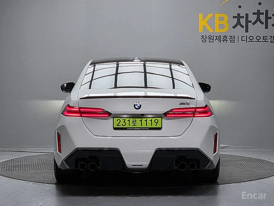 BMW M5 2024 M5 Sedan