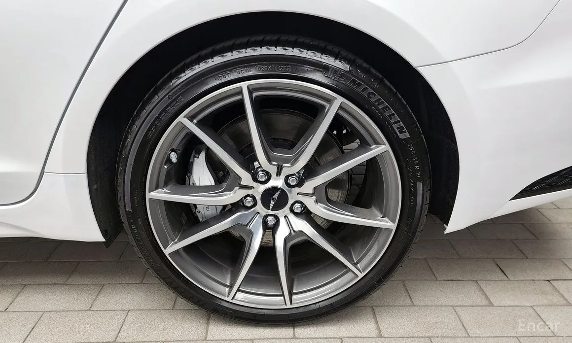 Genesis G70 2020 Gasoline 2.5T 4WD