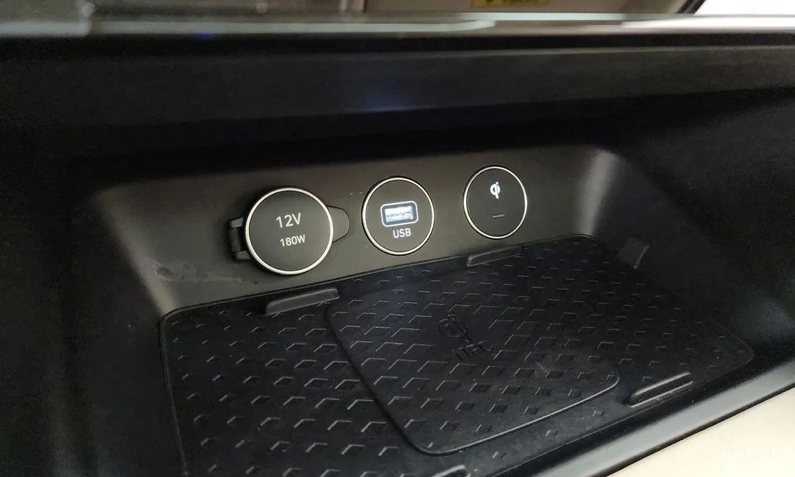 Genesis G70 2020 Gasoline 2.5T 4WD