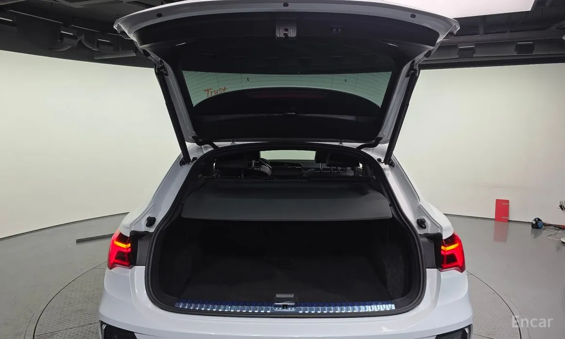 Audi Q3 2018 35 TDI Premium Sportback