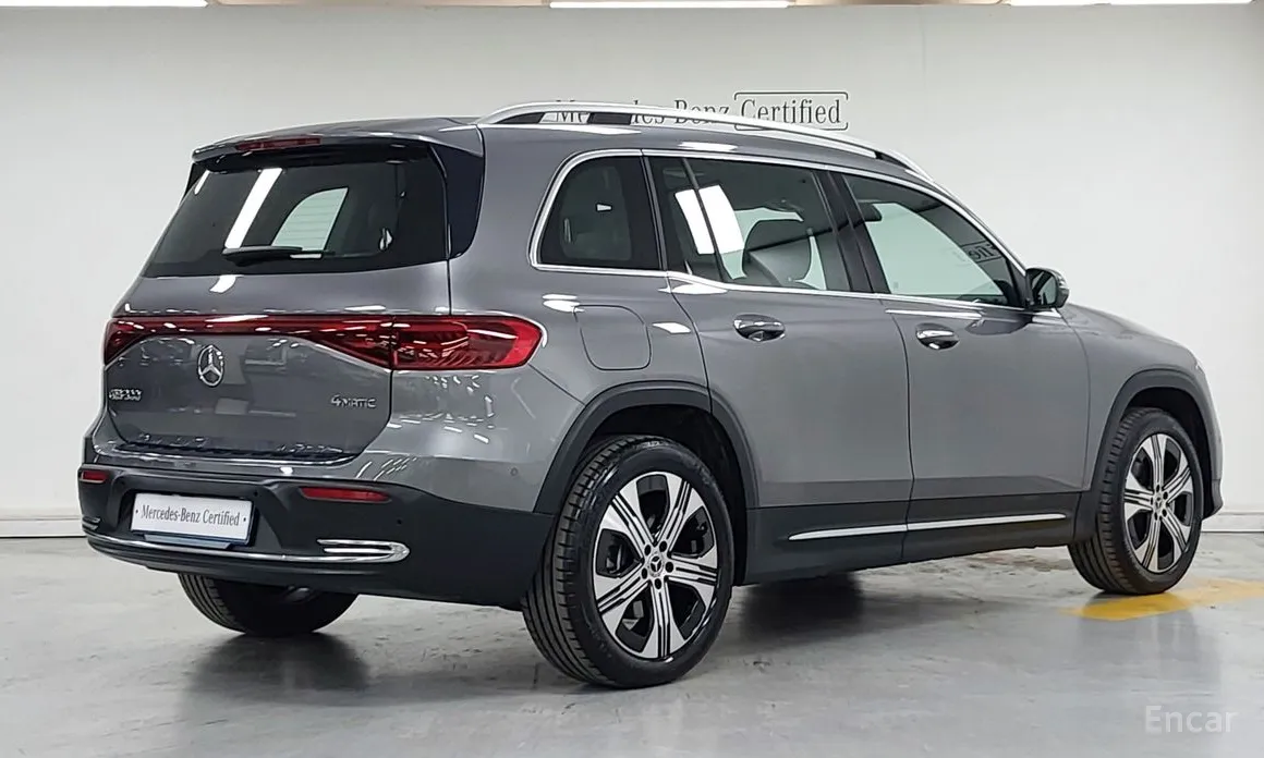 Фото 2 - Mercedes-Benz EQB