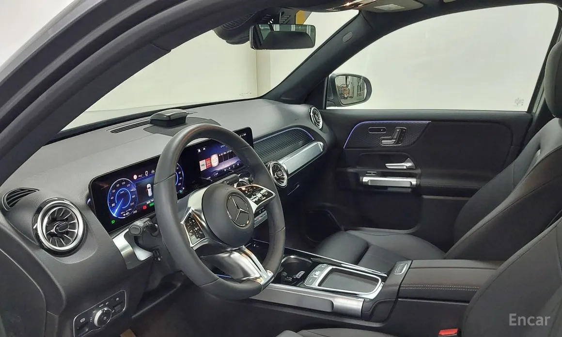Фото 9 - Mercedes-Benz EQB