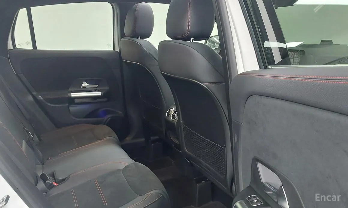 Mercedes-Benz GLA-Class 2020 GLA250 4MATIC