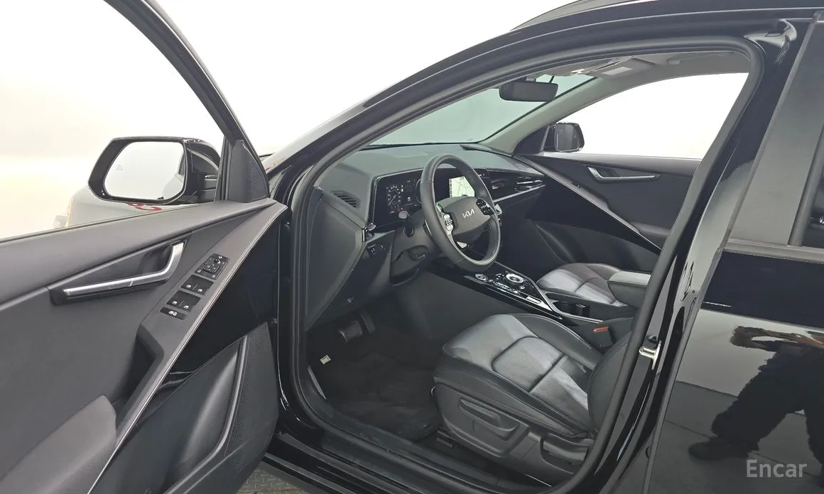 Photo 10 - Kia Niro