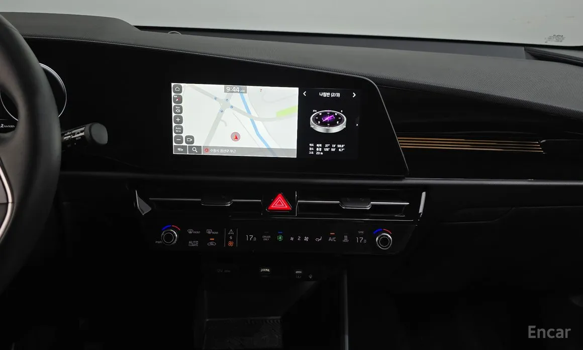 Photo 14 - Kia Niro