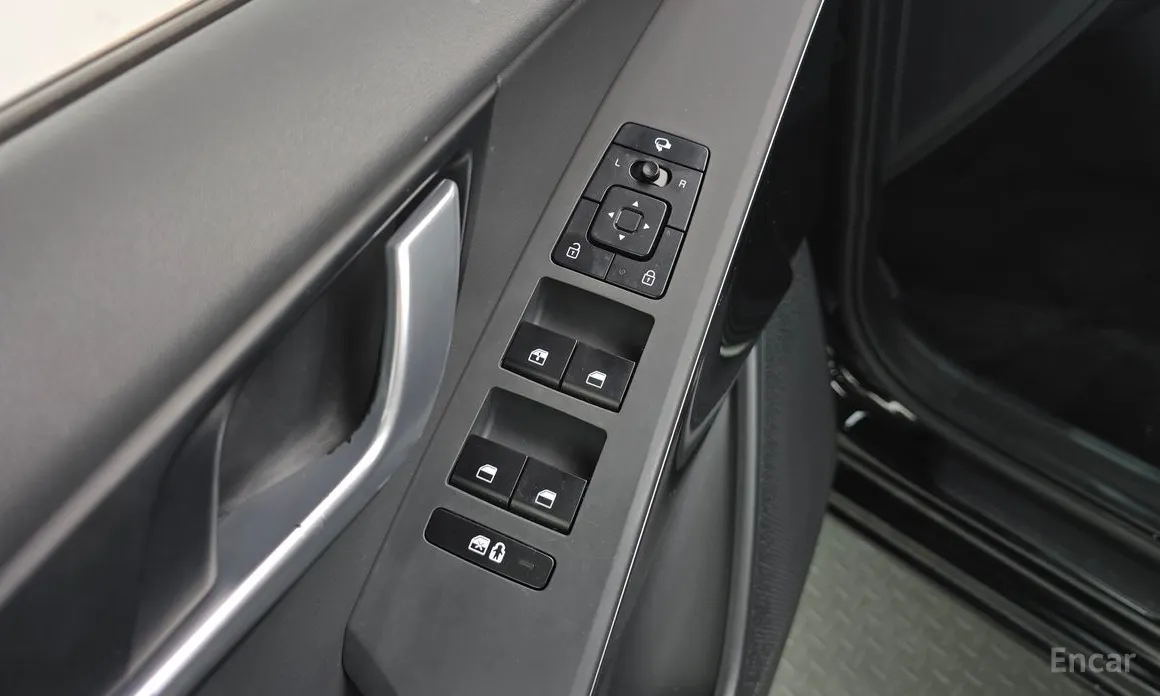 Photo 27 - Kia Niro