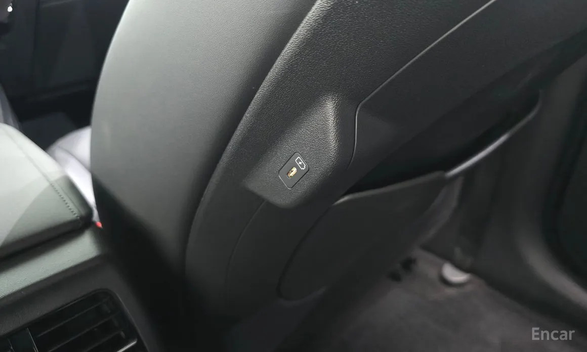 Photo 28 - Kia Niro