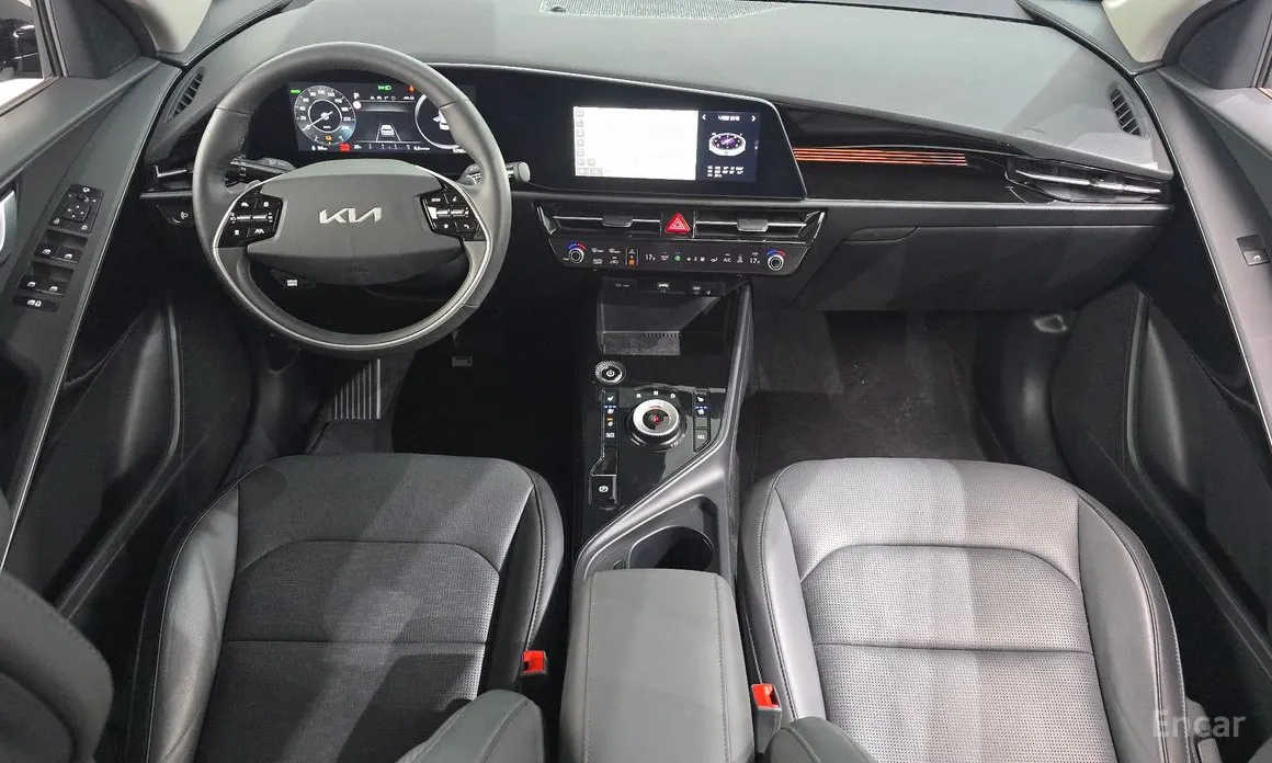 Photo 7 - Kia Niro