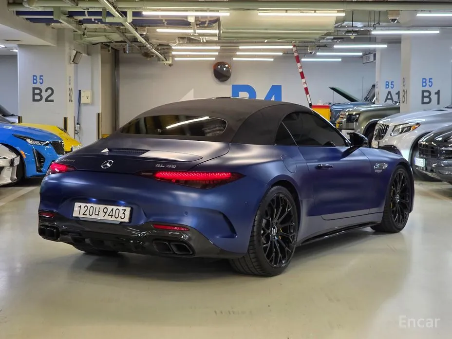 Mercedes-Benz SL-Class 2023 AMG SL63 4MATIC+