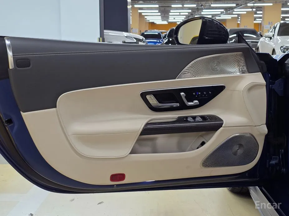 Mercedes-Benz SL-Class 2023 AMG SL63 4MATIC+
