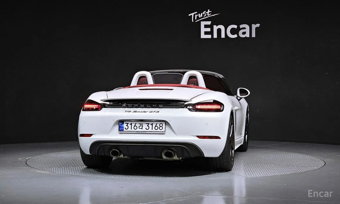 2016 Porsche 718